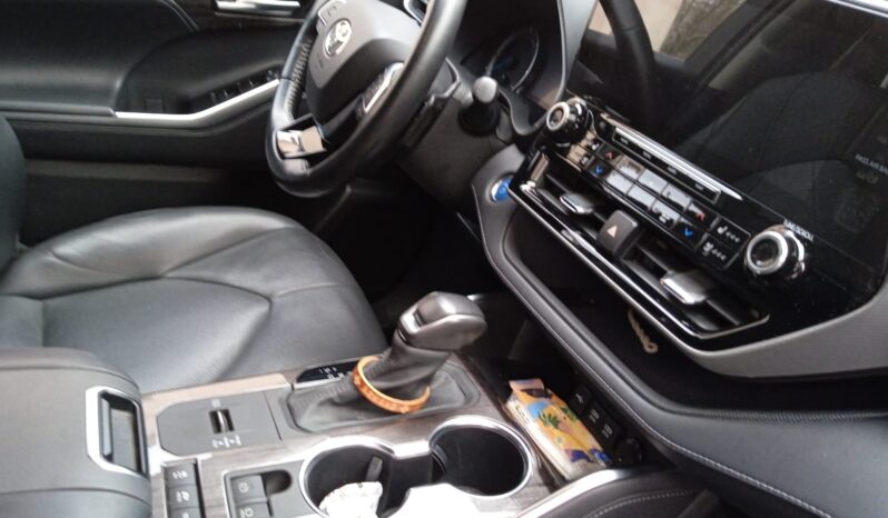 
								Toyota Highlander LOUNGE complet									