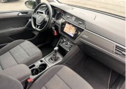 
										Volkswagen Touran complet									