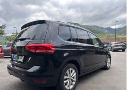 
										Volkswagen Touran complet									