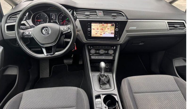 
								Volkswagen Touran complet									